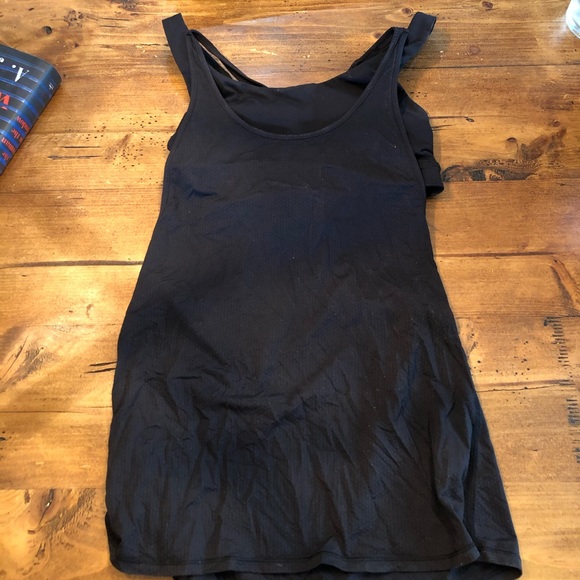Lululemon All Sport Support Tank. Size 6 - Picture 7 of 7